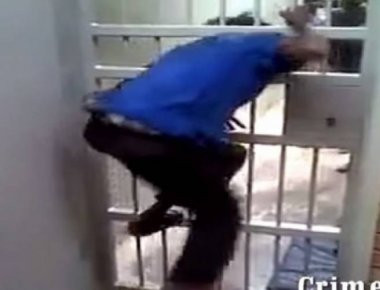 Πως να δραπετεύσετε από μια φυλακή της Ν. Αφρικής (βίντεο)